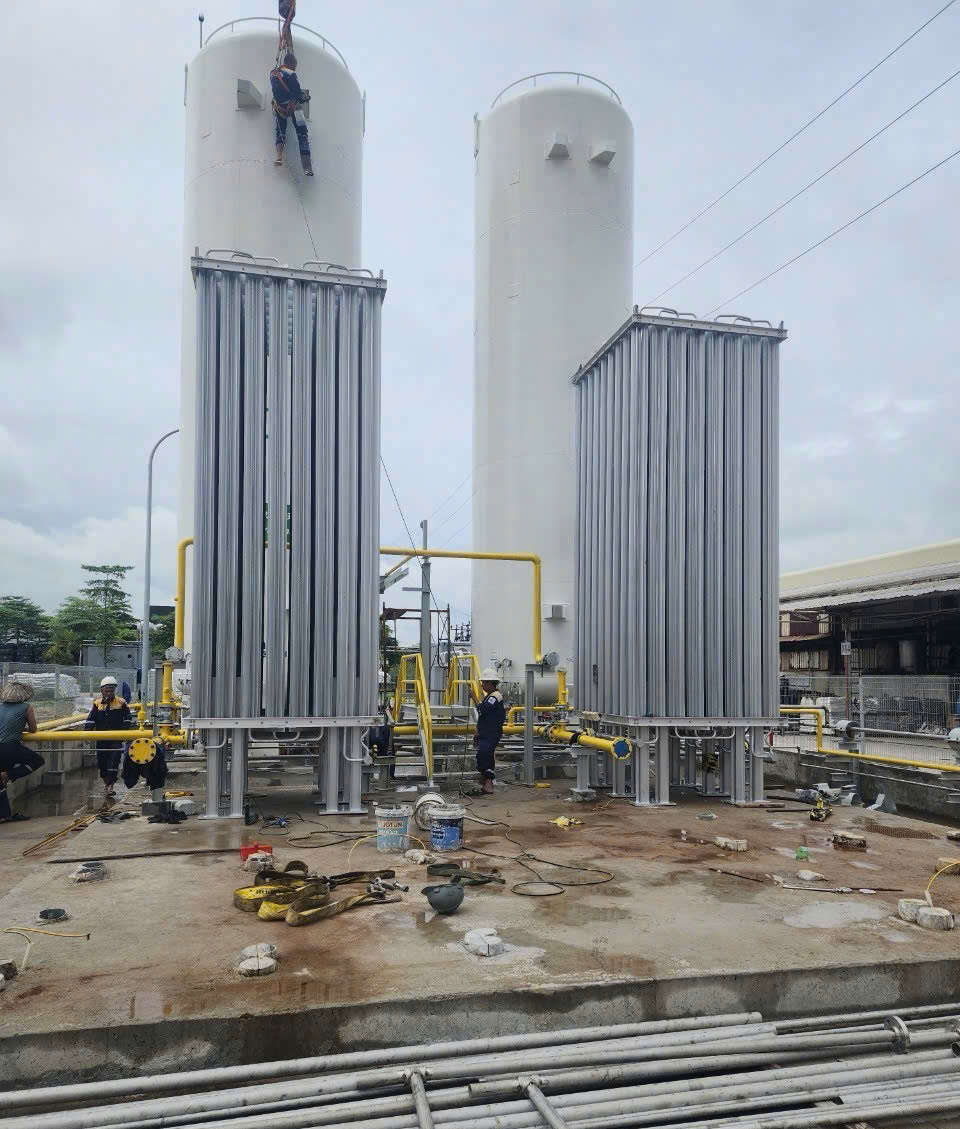Lắp đặt hệ thống khí LNG tại KCN Cầu Cựu